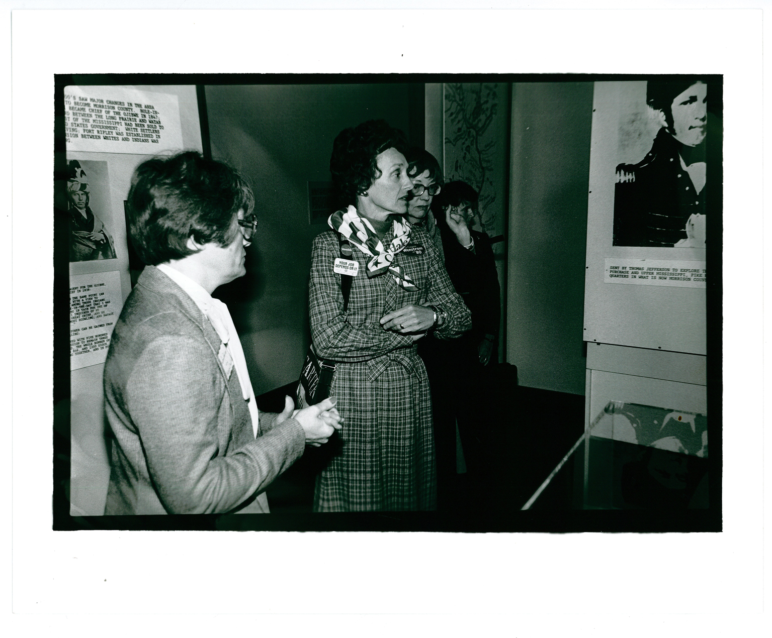 Jan Warner with Joan Mondale and two unidentified women, The Charles A. Weyerhaeuser Memorial Museum, Little Falls, MN, October 1980. MCHS Collections #1981.3.1.