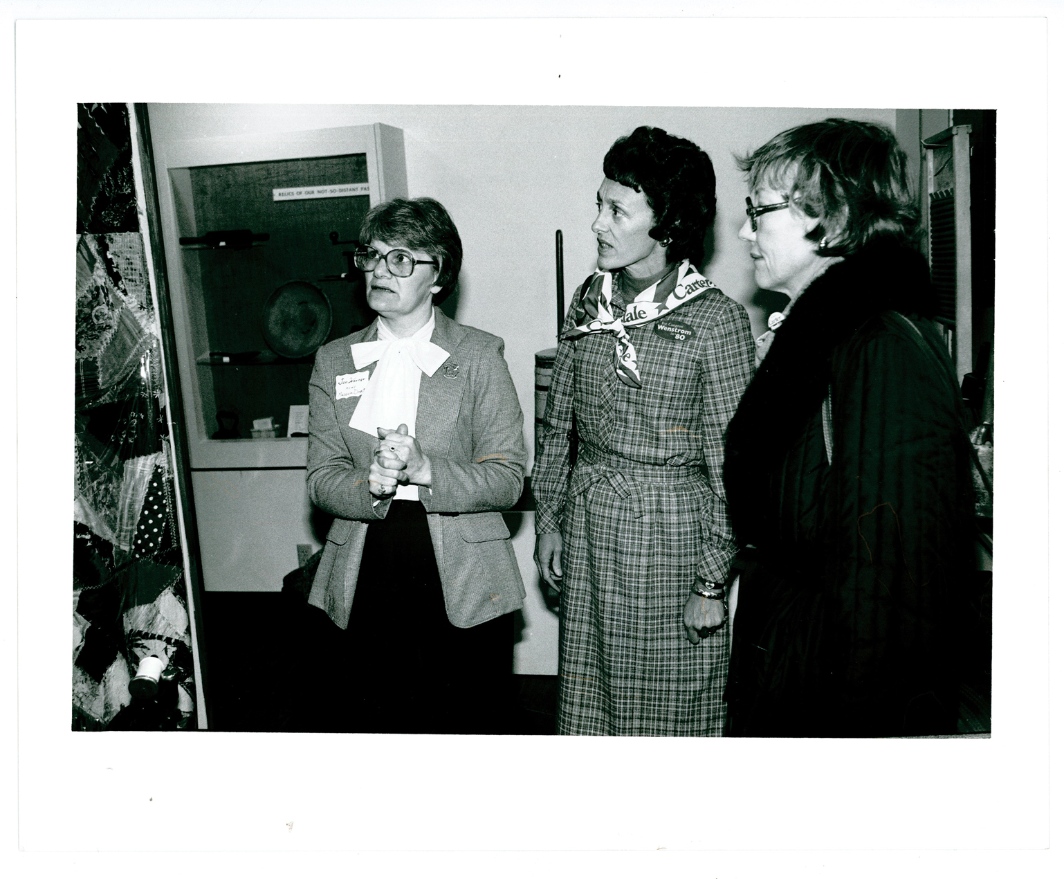 Joan Mondale's visit to The Charles A. Weyerhaeuser Memorial Museum, October 1980. Joan is in the center. Jan Warner, executive director of the museum is on the left side of the picture. The woman on the right is unidentified. MCHS Collections #1981.3.2.