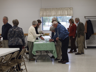 http://morrisoncountyhistory.org/museumpics/75thdinner_34.jpg Alice and Ann Marie greeting attendees, MCHS 75th anniversary celebration, Royalton American Legion, September 18, 2011.