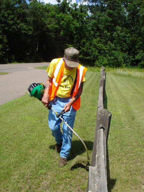 Bennedict Smuda, at work on the grounds of the Weyerhaeuser Museum in August 2009. Photo by Alice Smuda, Ben's wife.