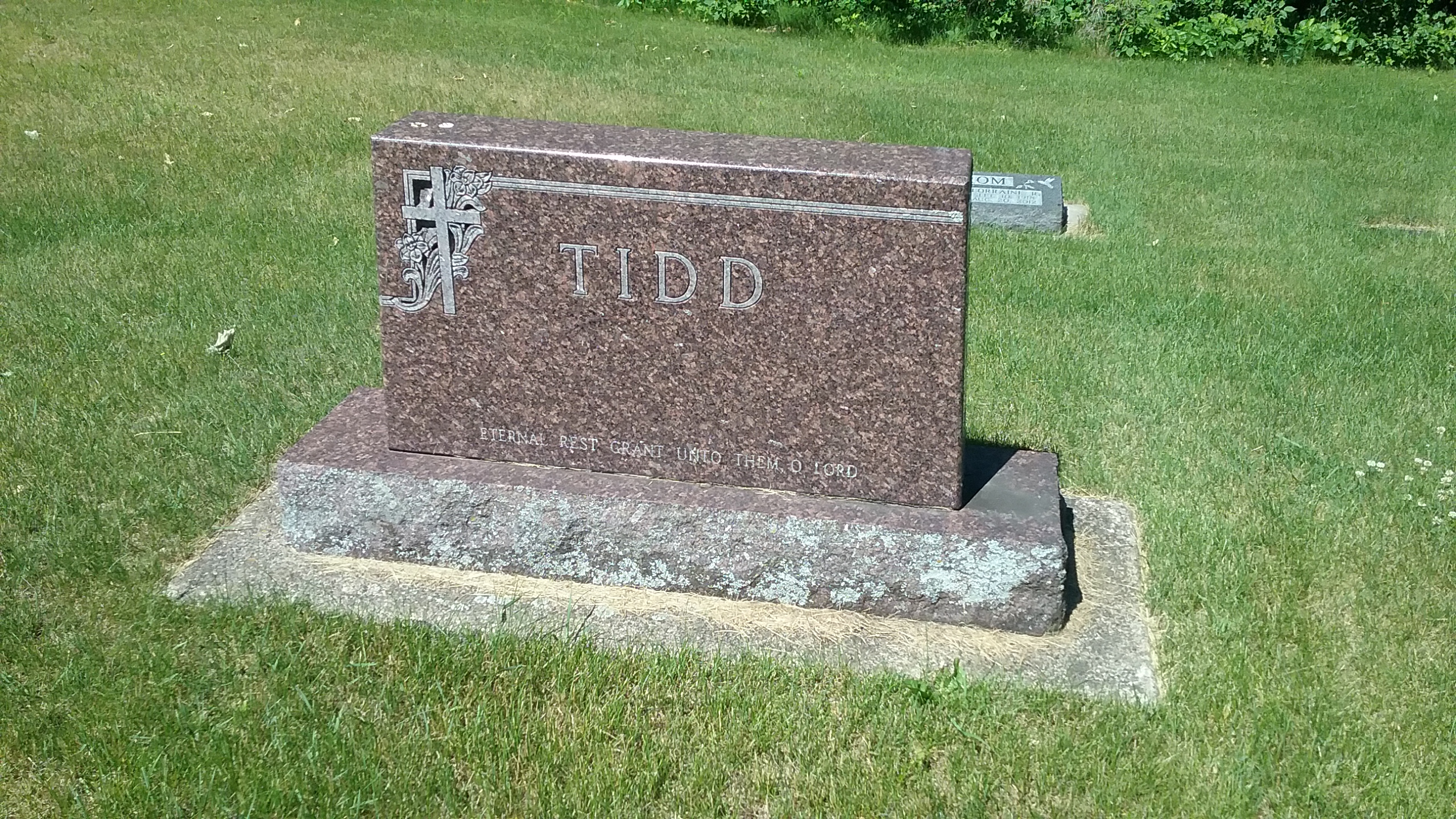 Tidd family grave marker, Calvary Cemetery, Little Falls, MN. Photo by Mary Warner, 2017.
