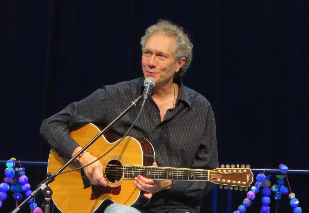 Minnesota folksinger and songwriter Dennis Warner. Photo submitted by Dennis Warner.